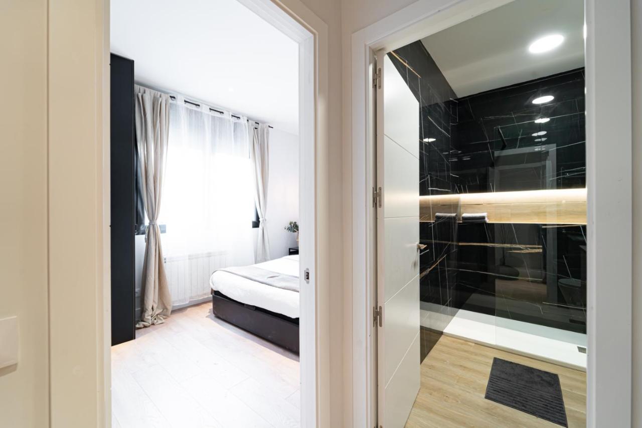 Edsam Madrid Apartments Black Exterior foto